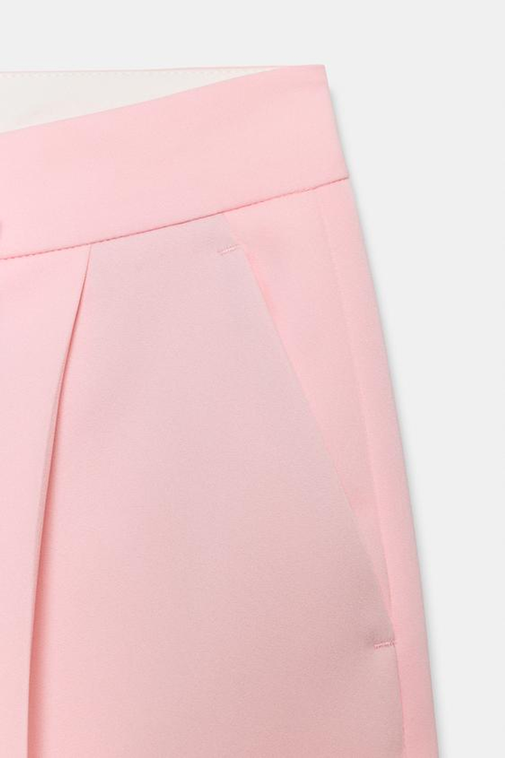 ZARA БЕРМУДЫ С ЗАЩИПАМИ И ЗАПАХОМ, РОЗОВЫЙ