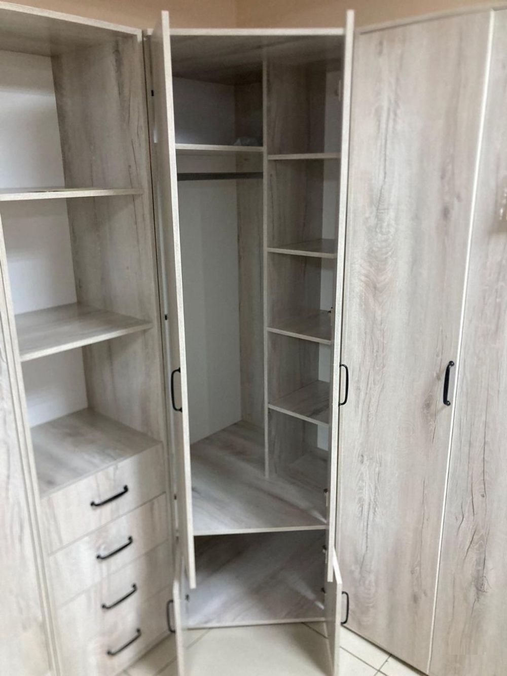 Шкаф угловой Монреаль Дуб Канадский