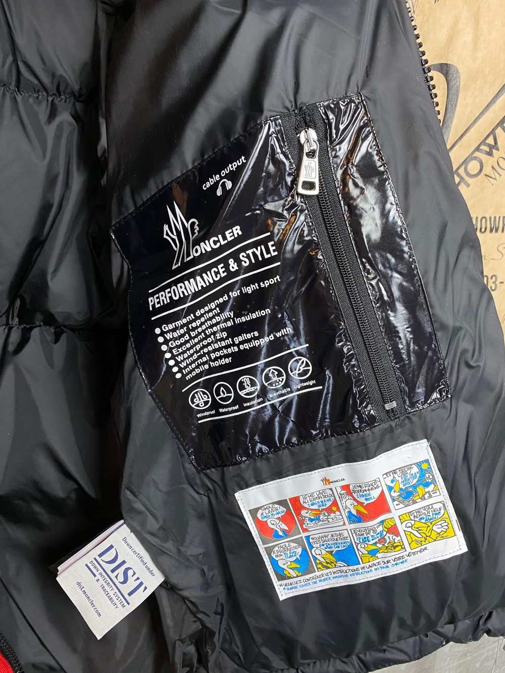 Пуховик Moncler