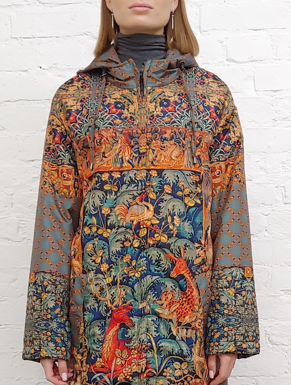 Пальто "Сказочный лес", по мотивам фламандского гобелена 16 века, выполненного в технике мильфлёр
