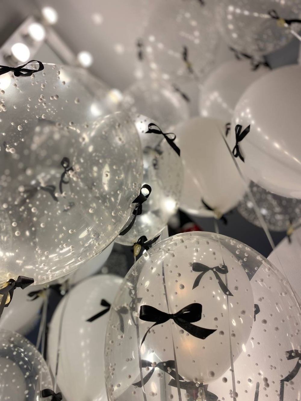 Воздушные шары с бантиками №1049