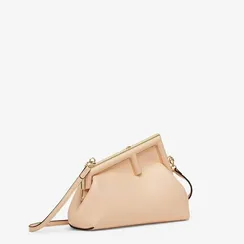 Сумка Fendi Fendi First маленькая кремовый