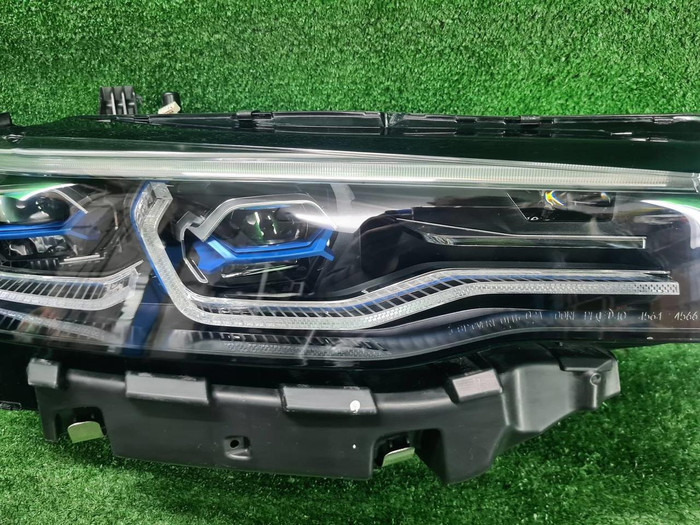 Фара правая BMW X7 G07 (2019-2022) Laser Light