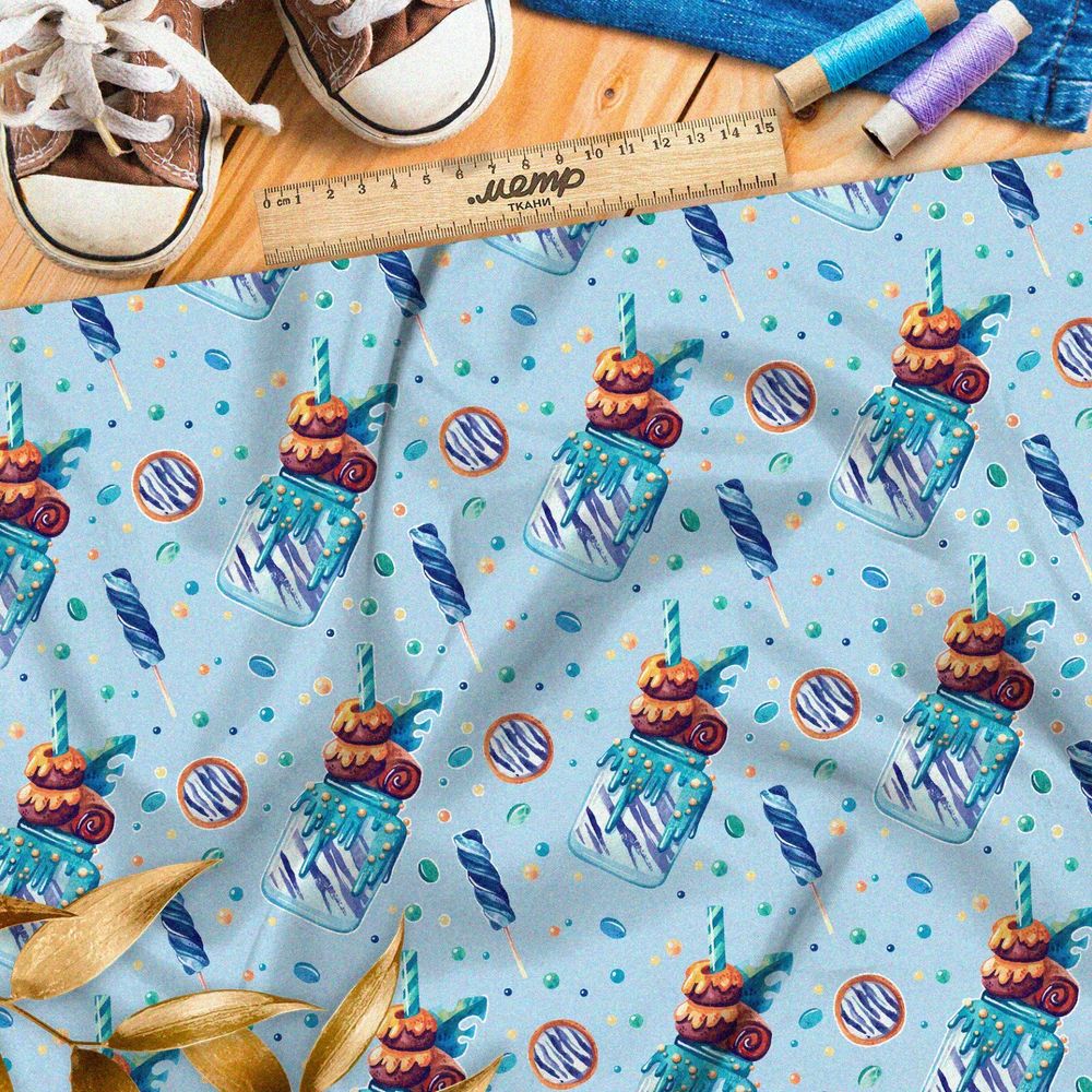 Ткань бифлекс коктейли с мороженым и сладким льдом на синем фоне