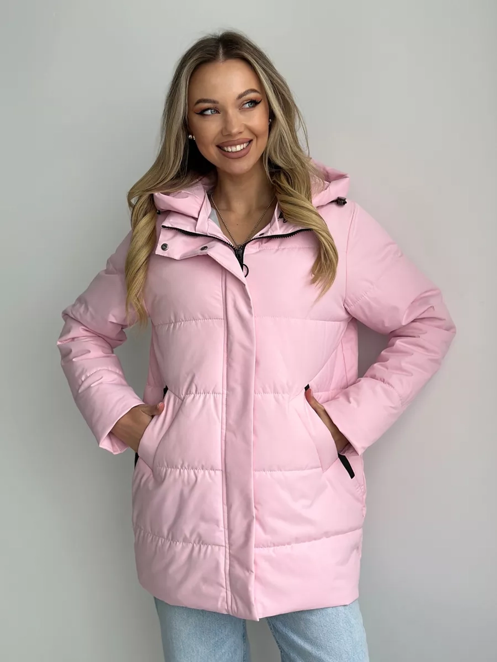 Осенняя куртка с капюшоном