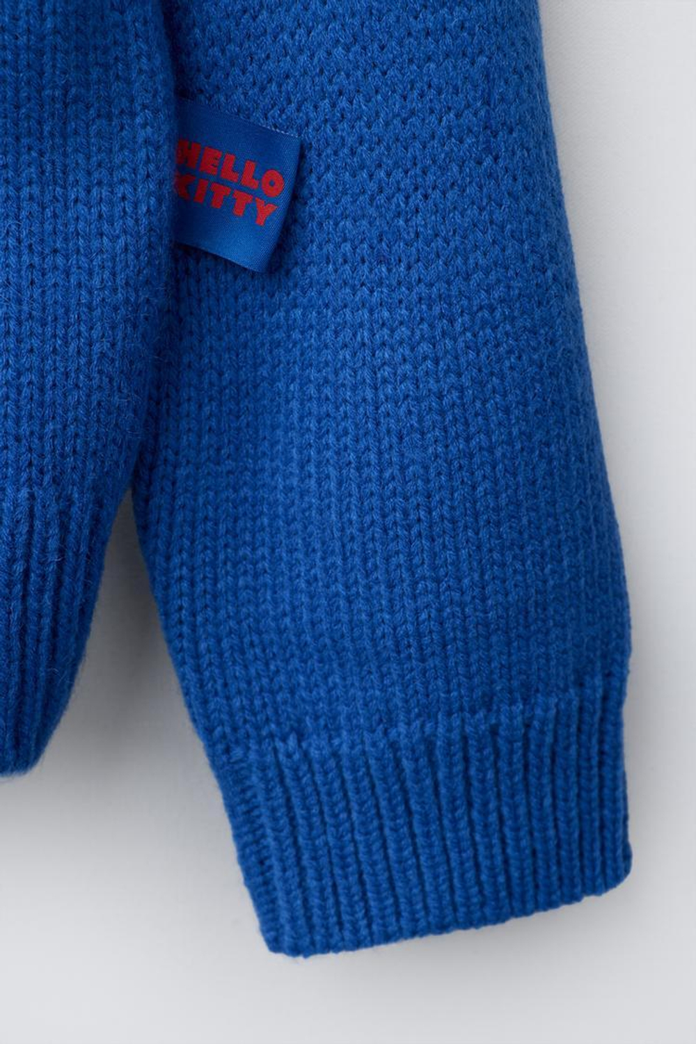 ZARA ВЯЗАНЫЙ ДЖЕМПЕР HELLO KITTY © SANRIO, ЯРКО-СИНИЙ
