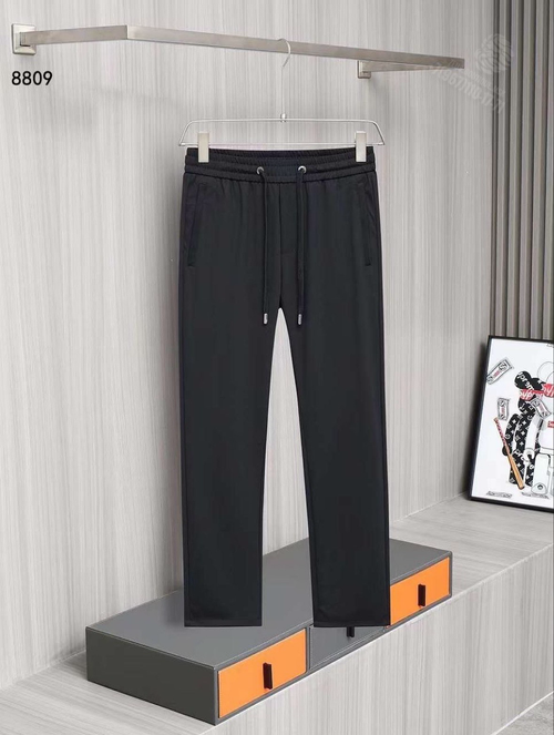 Спортивные штаны Prada