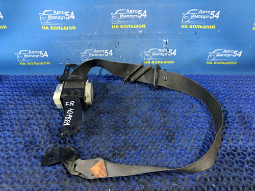 Ремень безопасности передний правый MITSUBISHI CHARIOT 1994