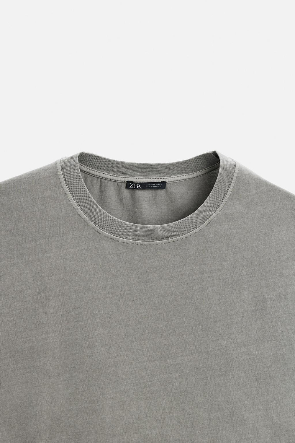 Топ relaxed fit без рукавов
