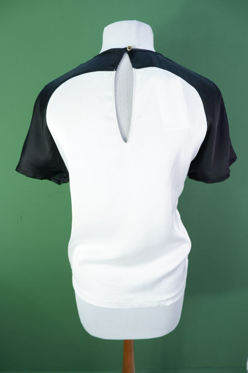 Футболка Mango стильная 44 размер