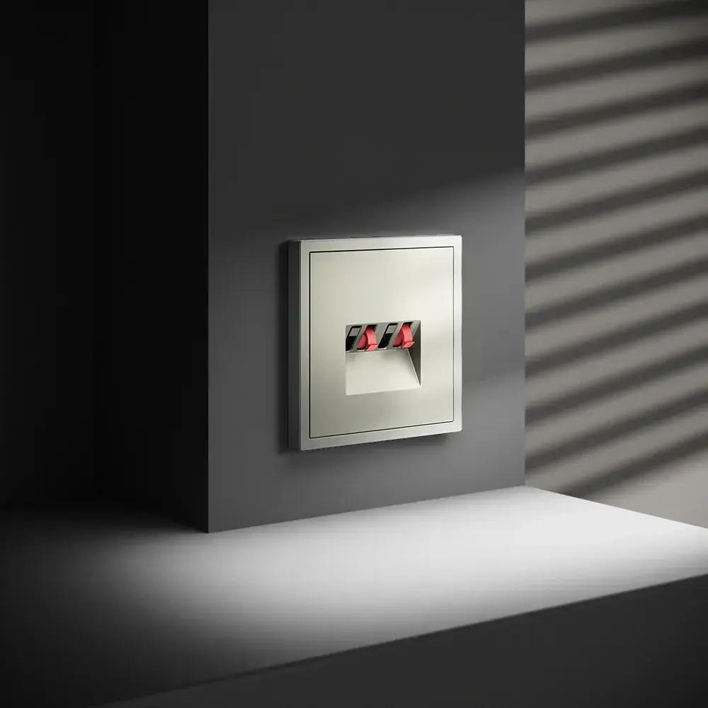 Розетка акустическая встраиваемая VOLTUM S70 4-местная, (сталь)