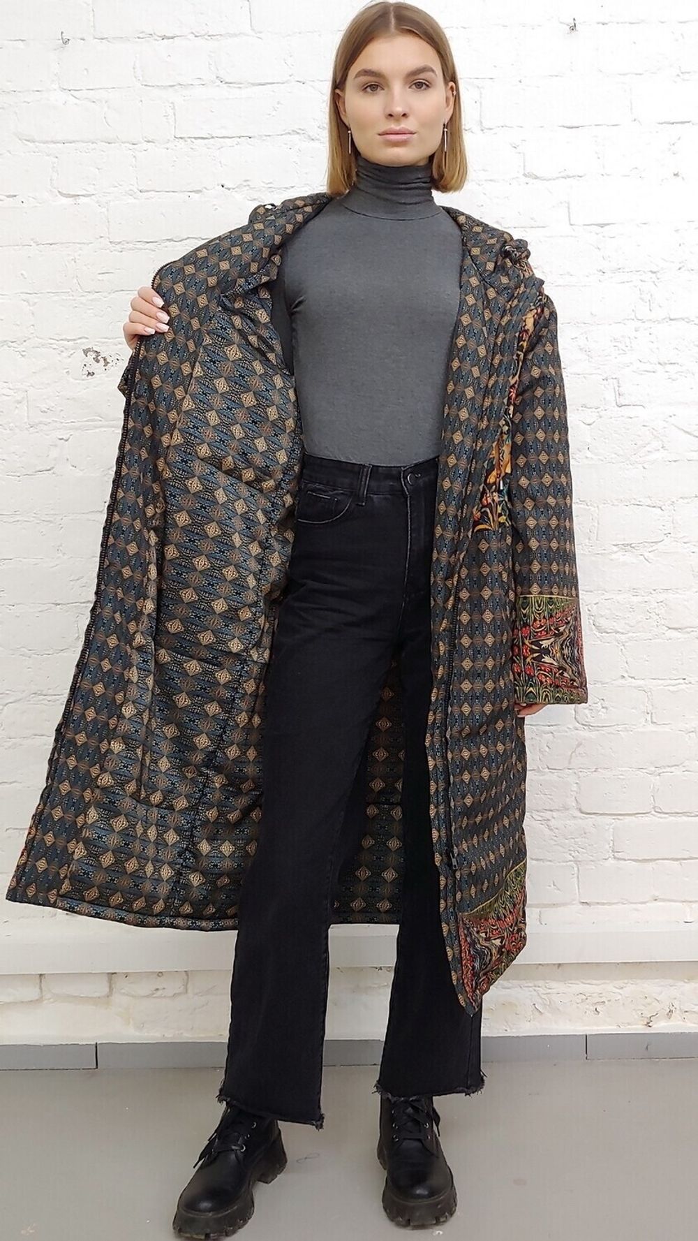 Пальто "Баллада", по мотивам фламандского гобелена 16 века, выполненного в технике мильфлёр
