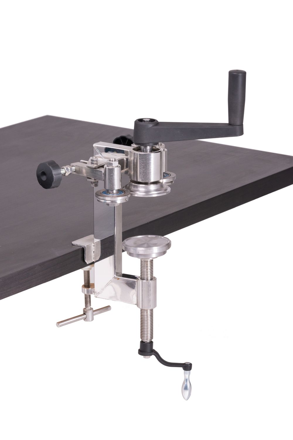 Закаточная машина М3 04 ручная для жестяных банок