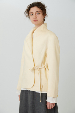 Винтажный жакет из молочной шерсти 