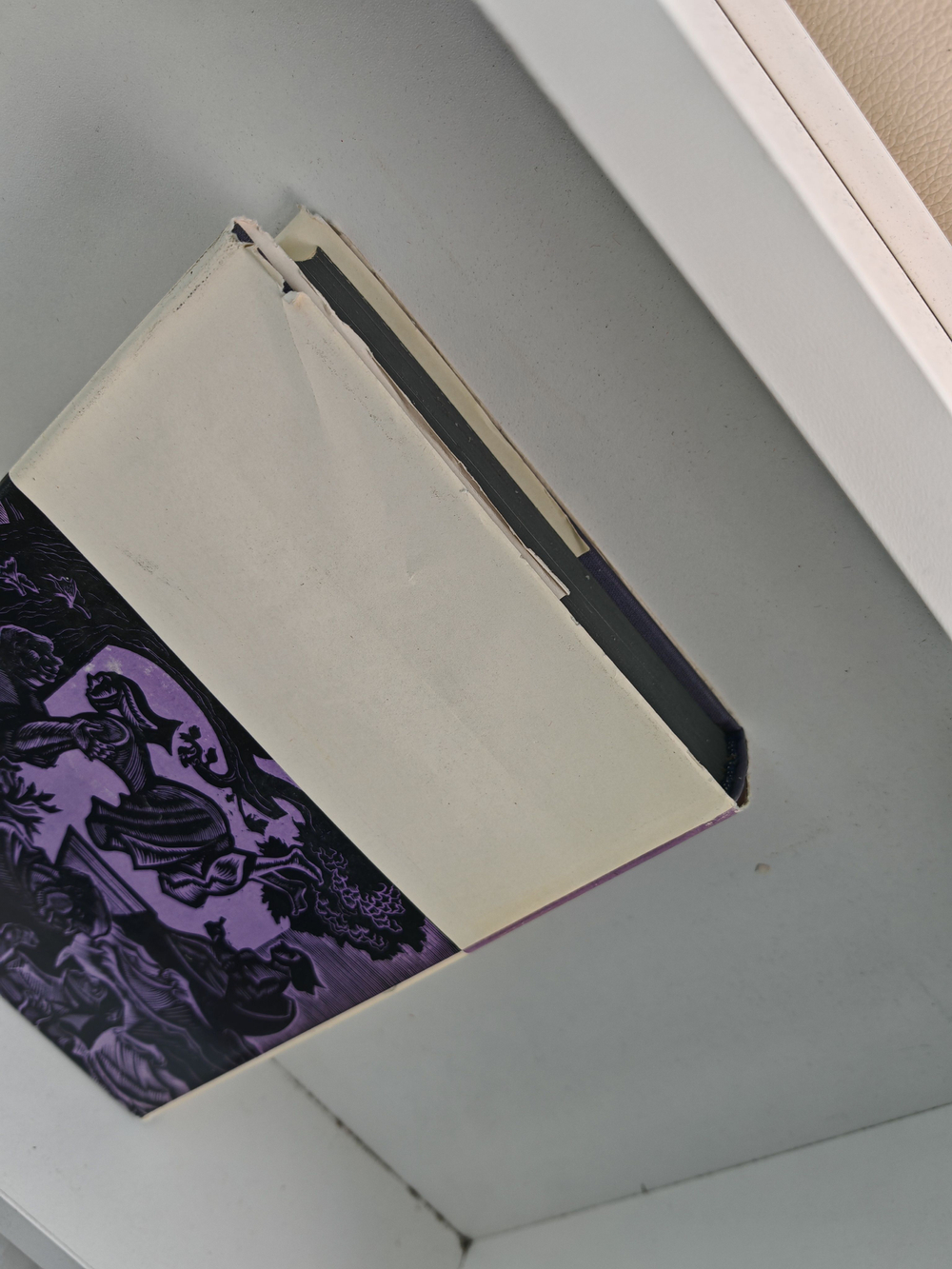 Преступление Сильвестра Бонара. Остров пингвинов. Боги жаждут