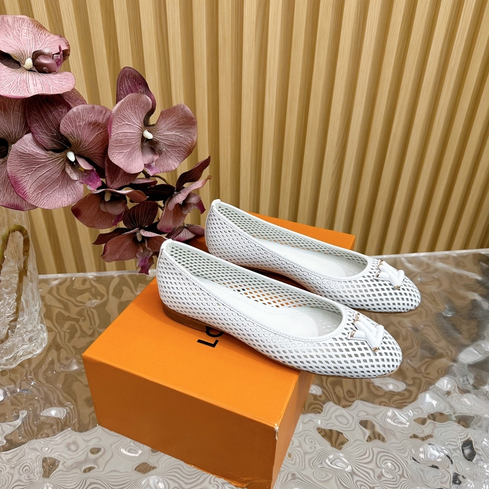 Louis Vuitton Shake Flat Ballerina (2 colors)