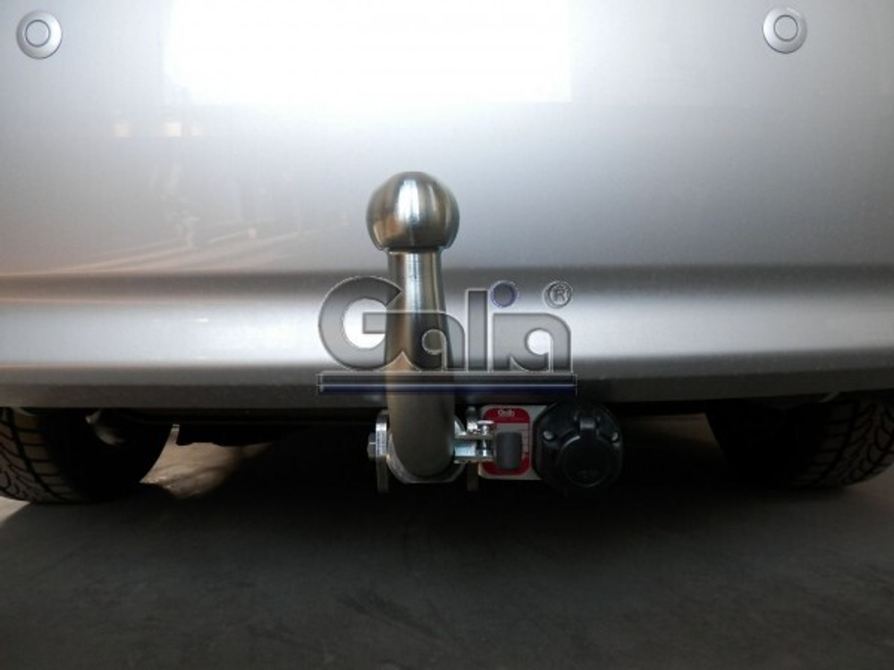 Фаркоп оцинкованный Galia T064A для Toyota Corolla седан 2013-2019(паспорт и сертификат в комплекте)(без электрики)