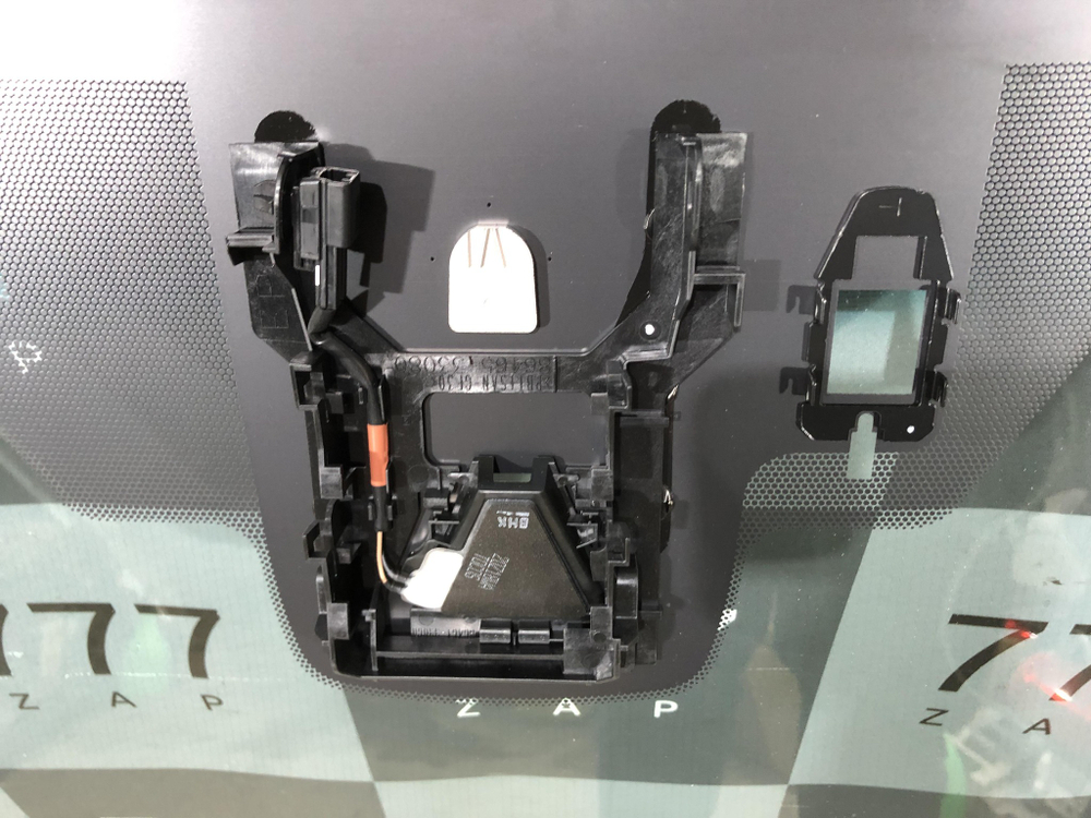 Стекло лобовое Toyota Camry (XV70) 21- Новое Оригинал 5610106K20