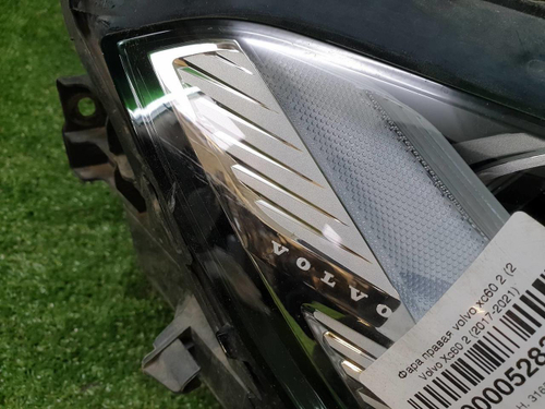 Фара правая Volvo XC60 2 (2017-2021) LED