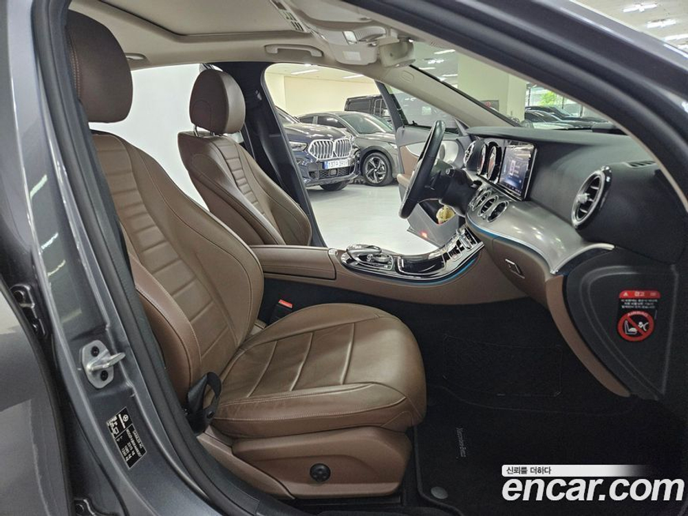 Mercedes-Benz E-Class W213 E300 Avangarde (08.2019)