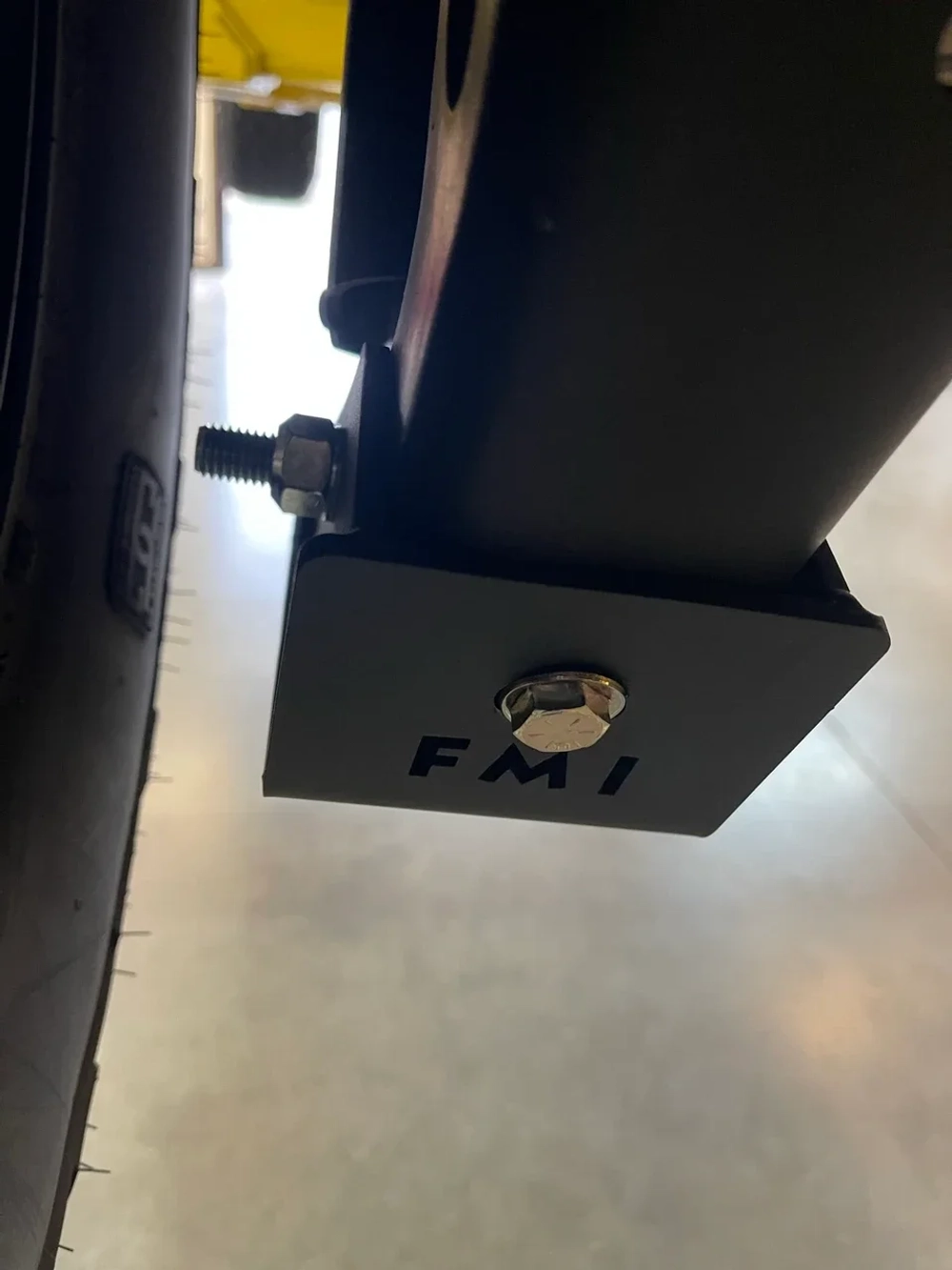 Защита нижней части задних амортизаторов для Ram TRX