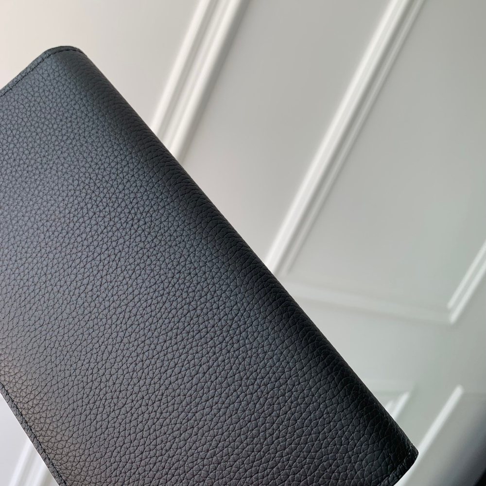 Louis Vuitton Brazza Wallet