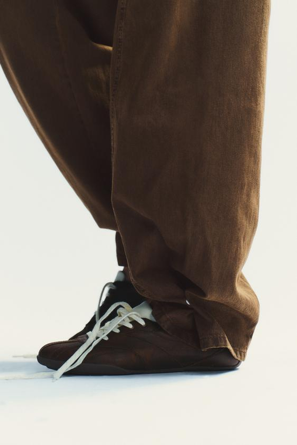 ZARA ДЖИНСЫ TRF BAGGY BALLOON СО СРЕДНЕЙ ПОСАДКОЙ, КОРИЧНЕВЫЙ