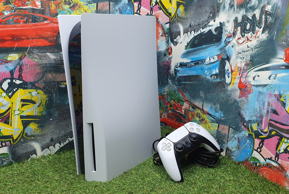 Игровая приставка Sony PlayStation 5 825 Гб, белый