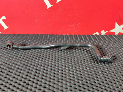 Трубка топливная