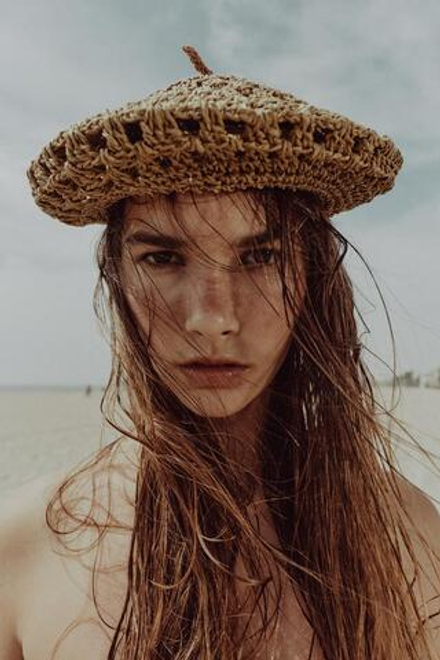 ZARA БЕРЕТ, СВЕТЛО-БЕЖЕВЫЙ