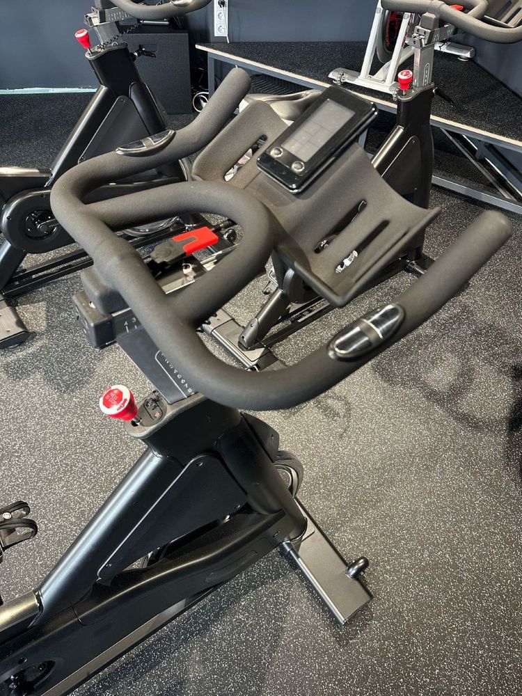 Сайкл велотренажер Мультипауэр MPR1366 коммерческий с механической колодкой