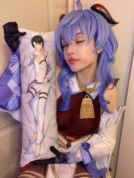 Мини дакимакура Леви Аккерман из Атака Титанов арт. M0248, 60х20 см