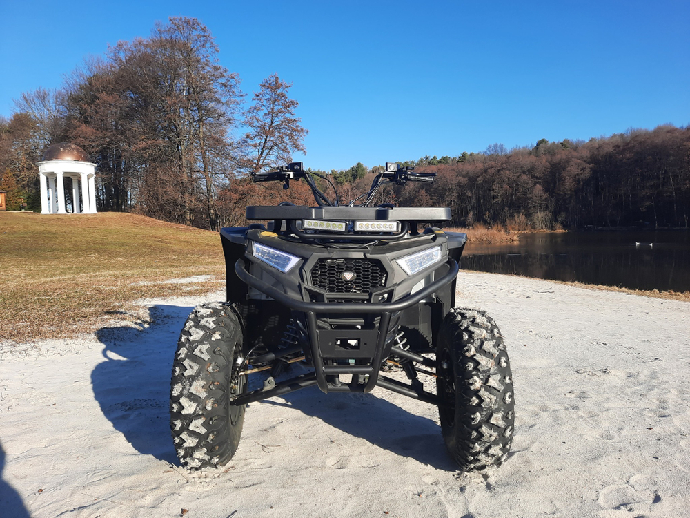 Квадроцикл бензиновый MOTAX GRIZLIK W200