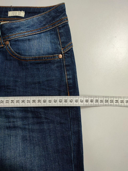 Джинсы Reserved с рваным эффектом 44 размер