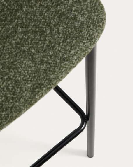 Барный стул Ciselia из темно-зеленого шенилла с ножками из черной стали