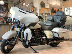 CVO™ Limited® (FLHTKSE), 2020 Harley-Davidson