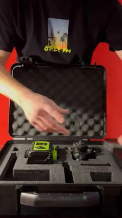 Лазерный уровень нивелир Fukuda 4D 360 MW94D4GX PRO самовыравнивающийся лазер - зеленый луч, 16 линий в комплекте со штативом, магнитным креплением, угловым держателем, зарядным устройством