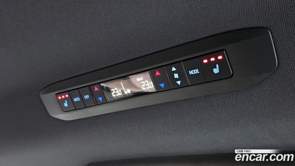Toyota Sienna 4 Generation 2.5 Hybrid 2WD (04.2021)