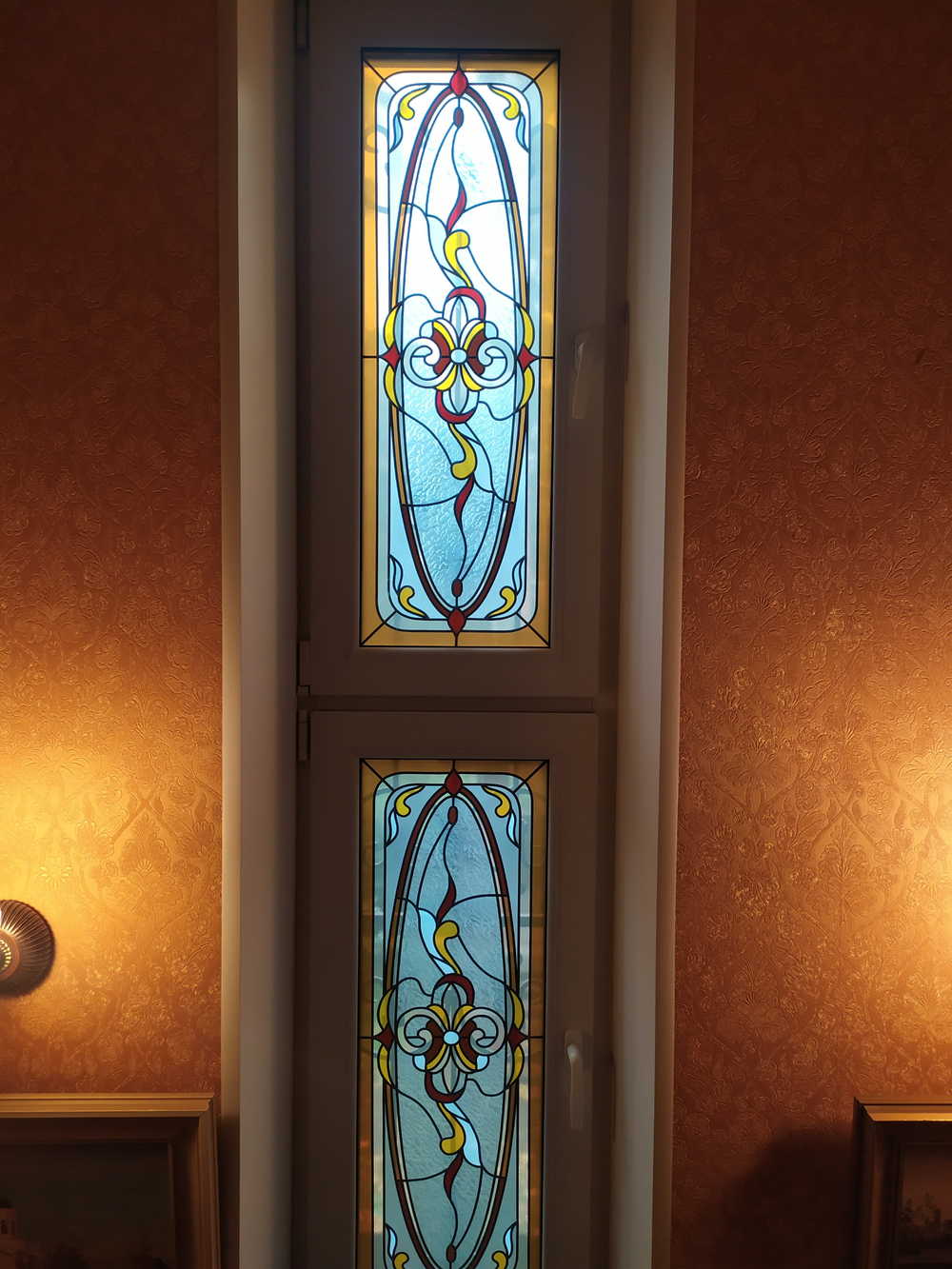 Витражи , UV фотопечать , объёмная UV фотопечать , ультратонкие ( 7 мм ) световые панели.