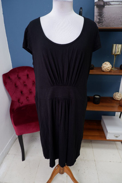 Платье PepperBerry стильное 56 размер