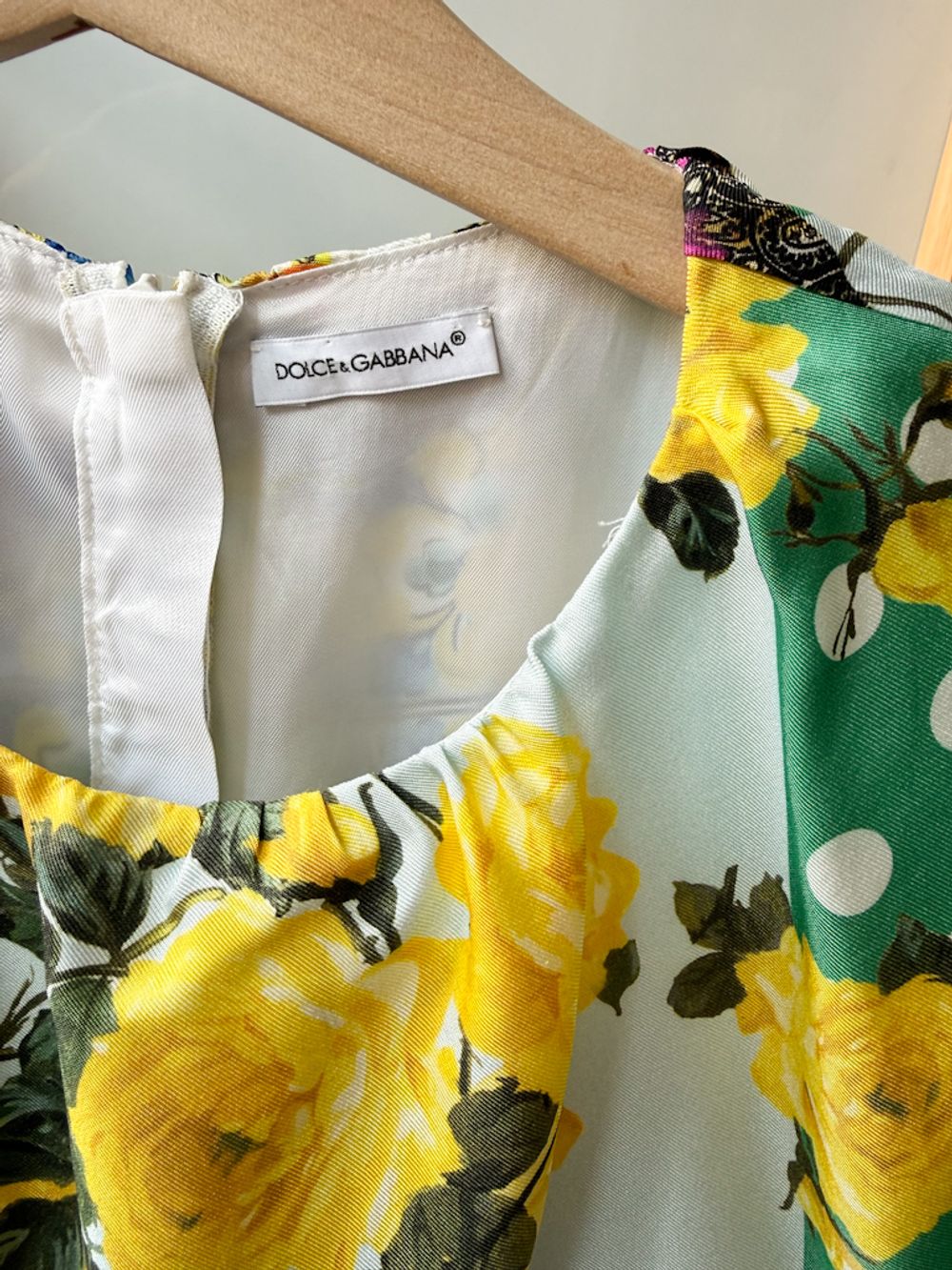 Шелковое платье Dolce&Gabbana, 152