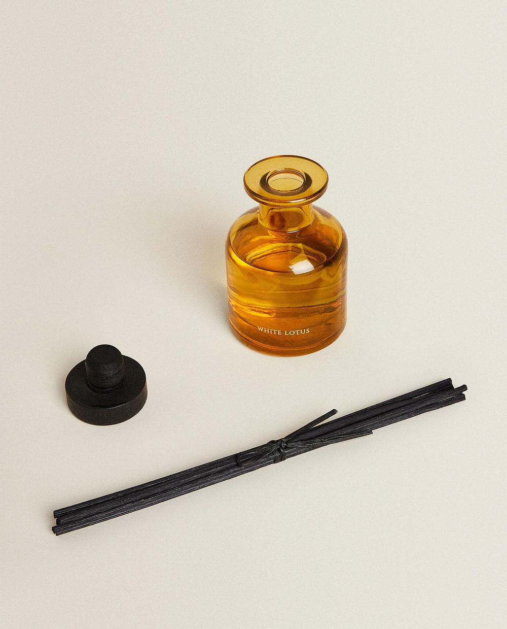 Zara Home WHITE LOTUS REED DIFFUSERS — ароматический диффузор с тростниковыми палочками, Белый Лотос, 120 мл