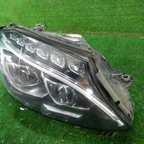 Фара правая Mercedes C W205 (2014-2018) LED