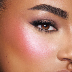 Charlotte Tilbury Hollywood Blush & Glow Glide Palette - Light To Medium