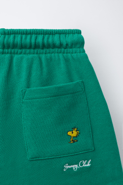 ZARA ШОРТЫ ИЗ МЯГКОЙ ТКАНИ С ВЫШИВКОЙ SNOOPY PEANUTS™, ЗЕЛЕНЫЙ