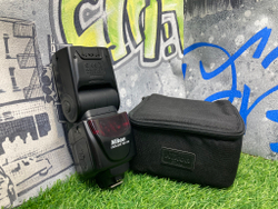 Nikon Speedlight SB-700