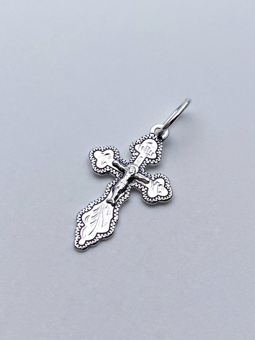Крест из серебра/Частичное чернение/С подвижным ухом