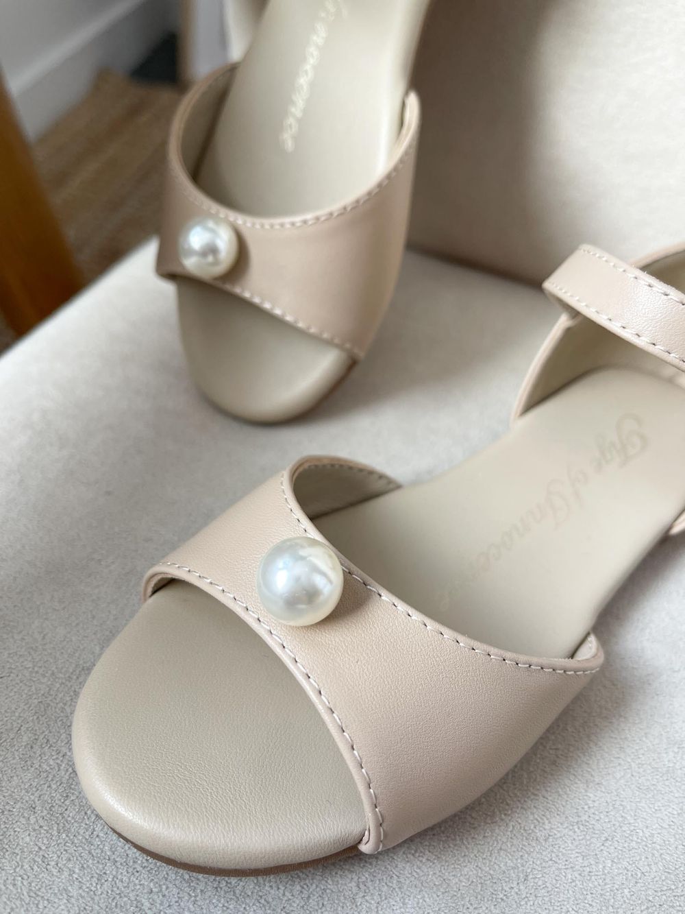 Босоножки Age of Innocence