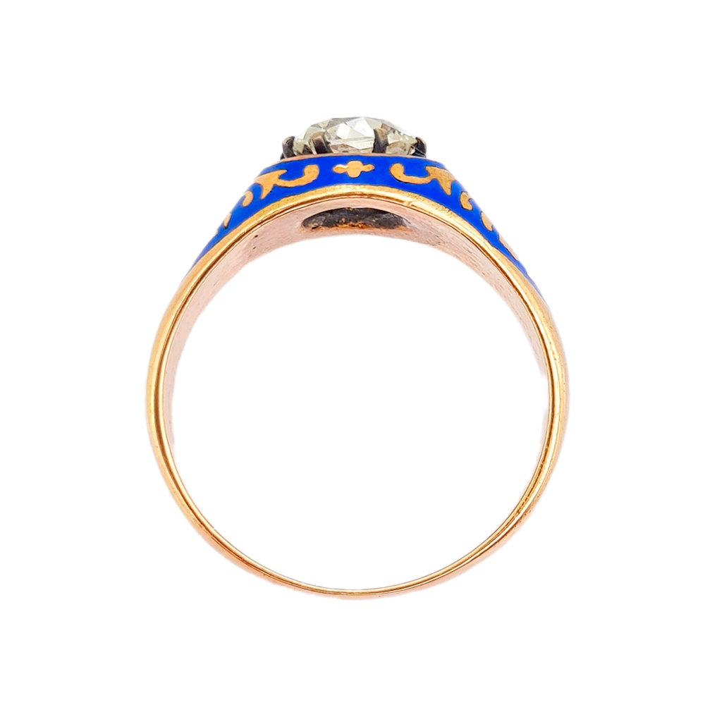 Золотое кольцо с бриллиантом и эмалью