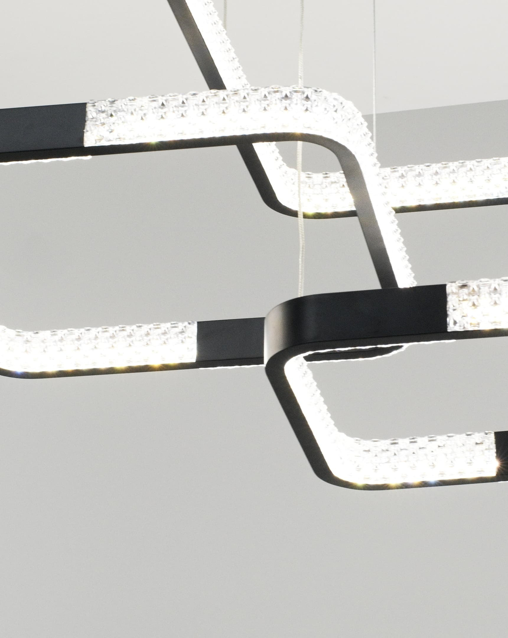 Светодиодный подвесной светильник с пультом Moderli V2894-PL Novas